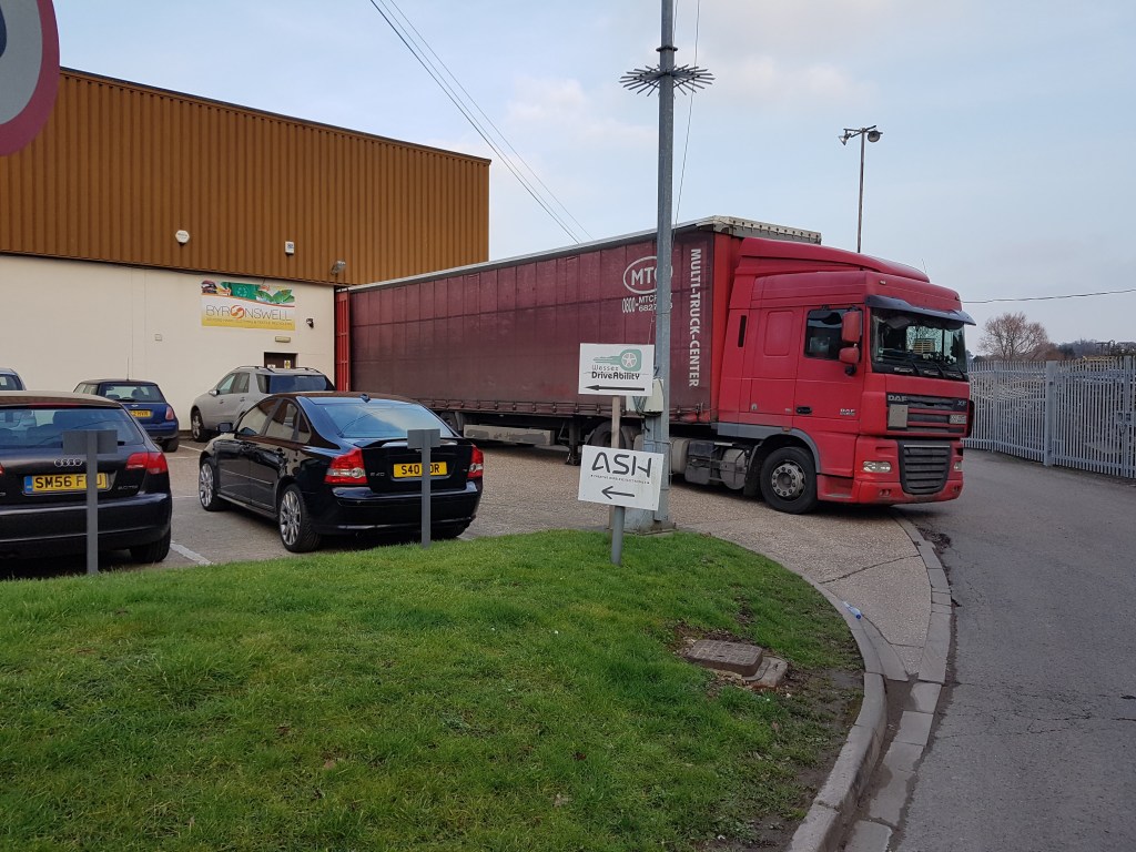 photo Byronswell large HGV vehicle