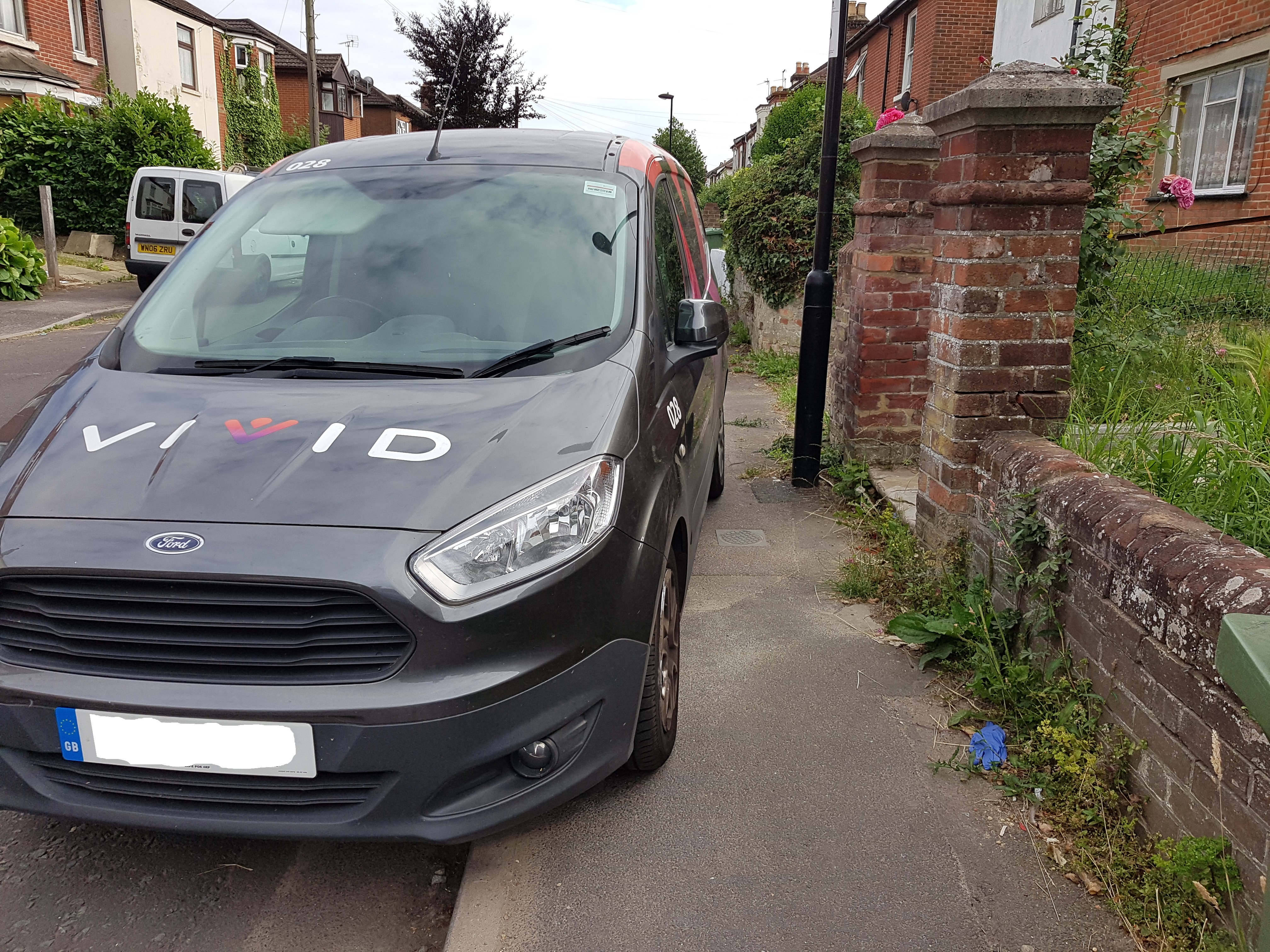 photo of Kent rd pavement parking